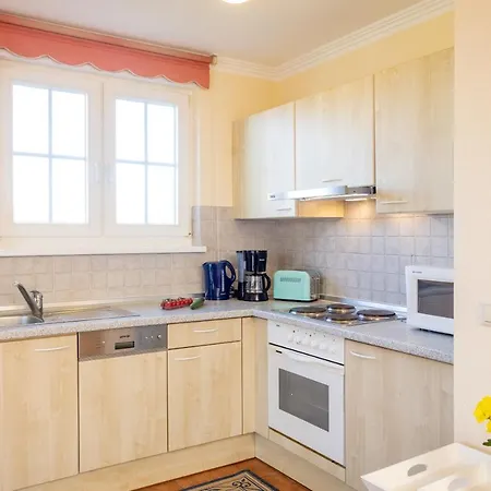 Ferienapartment-ruegen * Neddesitz